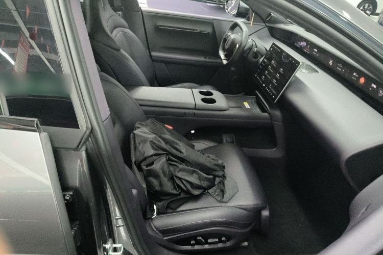 Used Avatr 06 2025 Max Extended-Range Edition Right Front Seat