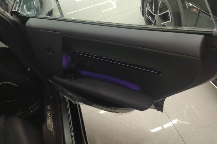 Used Avatr 06 2025 Max All-Electric Version Right Rear Door Interior