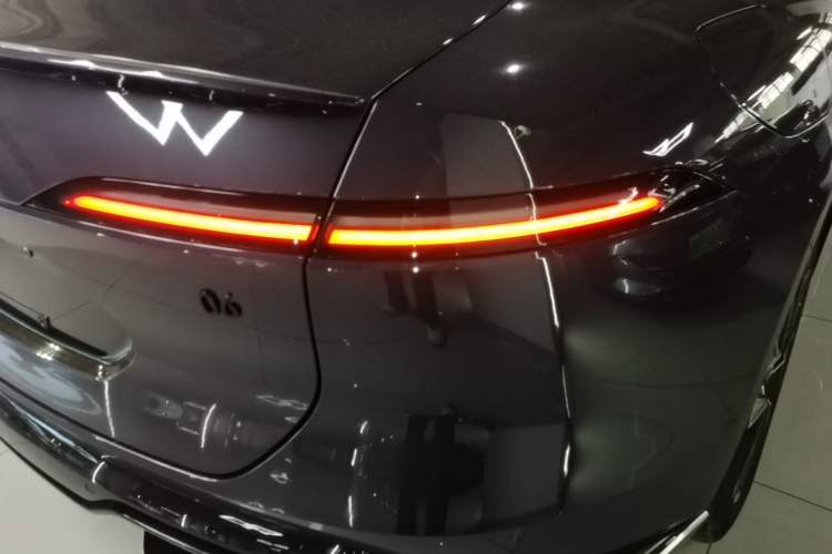 Used Avatr 06 2025 Pro Range-Extended Edition Right Rear Taillight