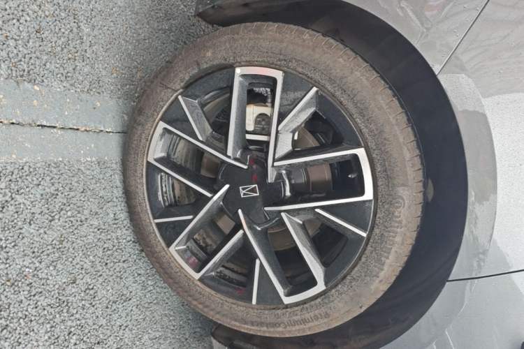 Used Avatr 06 2025 Ultra Pure Electric Edition Right Rear Wheel Hub