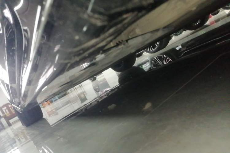 Used Avatr 06 2025 Ultra Pure Electric Edition Right Side Sill