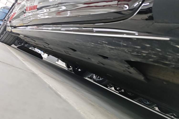 Used Avatr 06 2025 Pro All-Electric Version Right Side Sill