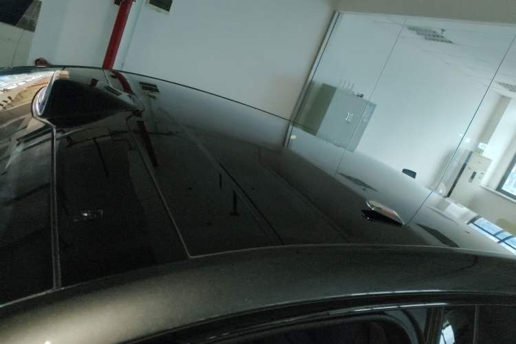 Used Avatr 06 2025 Ultra Pure Electric Edition Roof