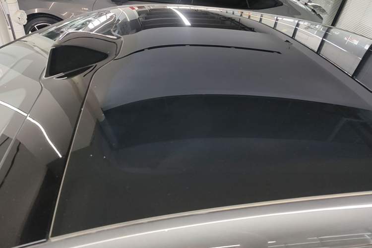 Used Avatr 06 2025 Ultra Pure Electric Edition Roof