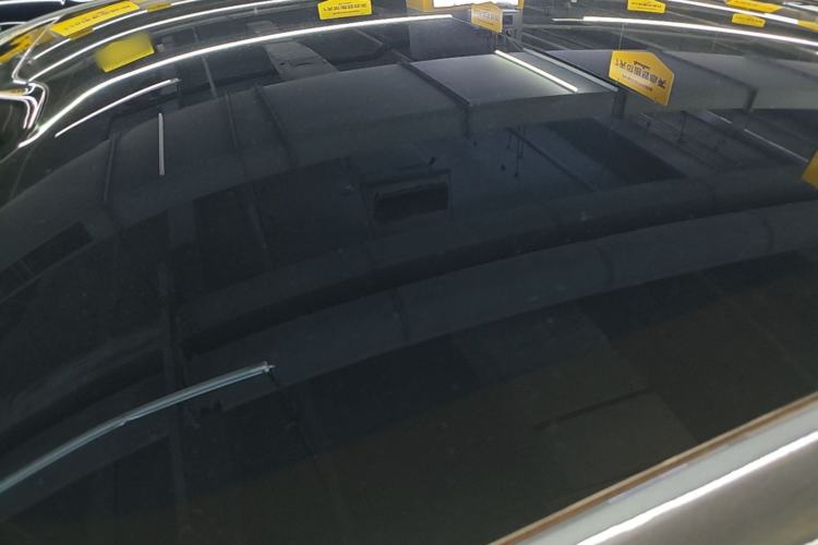Used Avatr 06 2025 Ultra Pure Electric Edition Roof