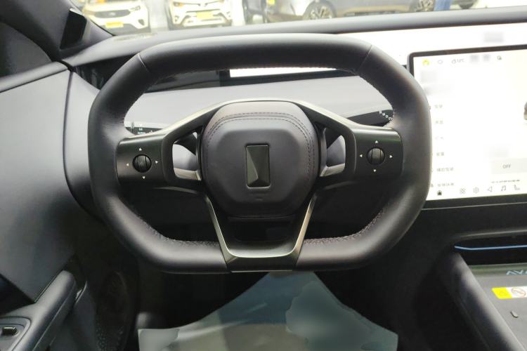 Used Avatr 06 2025 Ultra Pure Electric Edition Steering Wheel