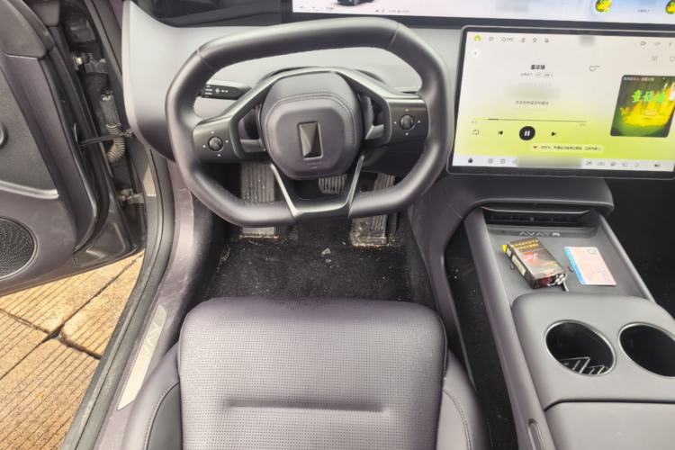 Used Avatr 06 2025 Ultra Pure Electric Edition Steering Wheel
