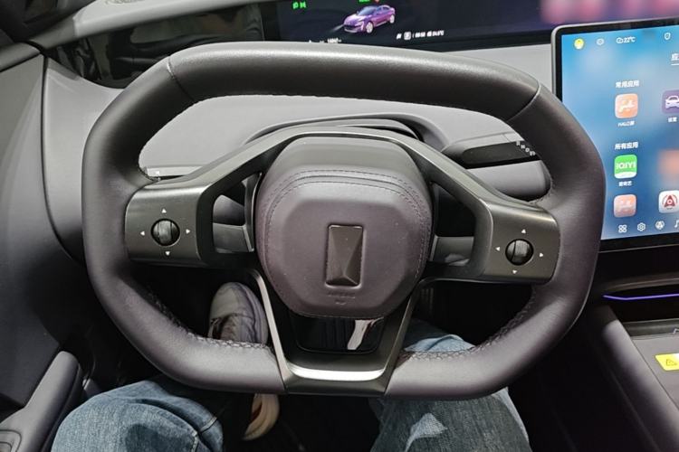Used Avatr 06 2025 Ultra Pure Electric Edition Steering Wheel