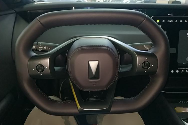 Used Avatr 06 2025 Ultra Pure Electric Edition Steering Wheel
