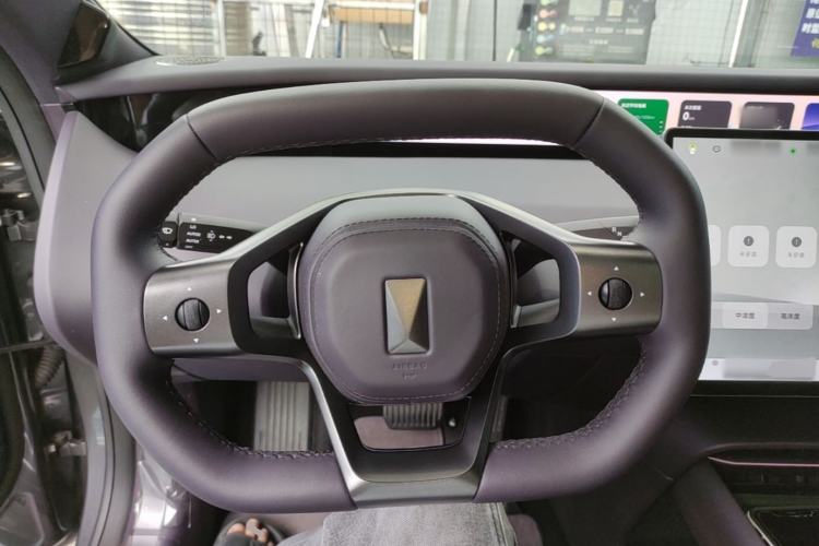 Used Avatr 06 2025 Ultra Pure Electric Edition Steering Wheel