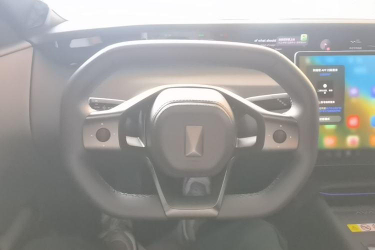 Used Avatr 06 2025 Ultra Pure Electric Edition Steering Wheel