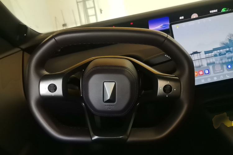 Used Avatr 06 2025 Ultra Pure Electric Edition Steering Wheel