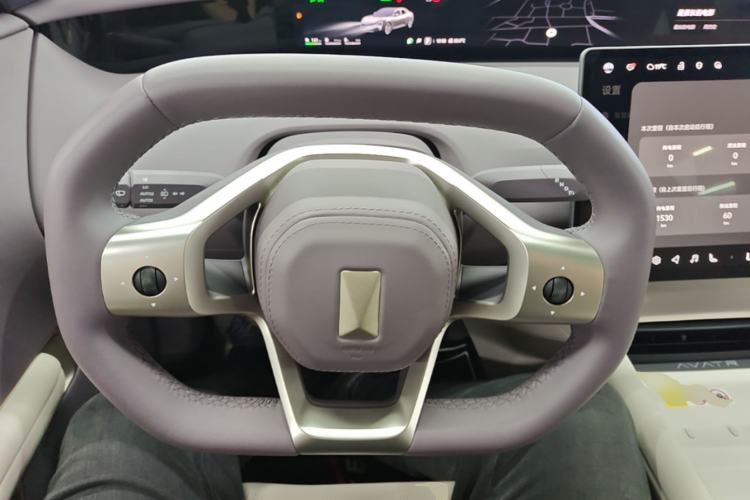 Used Avatr 06 2025 Pro Range-Extended Edition Steering Wheel