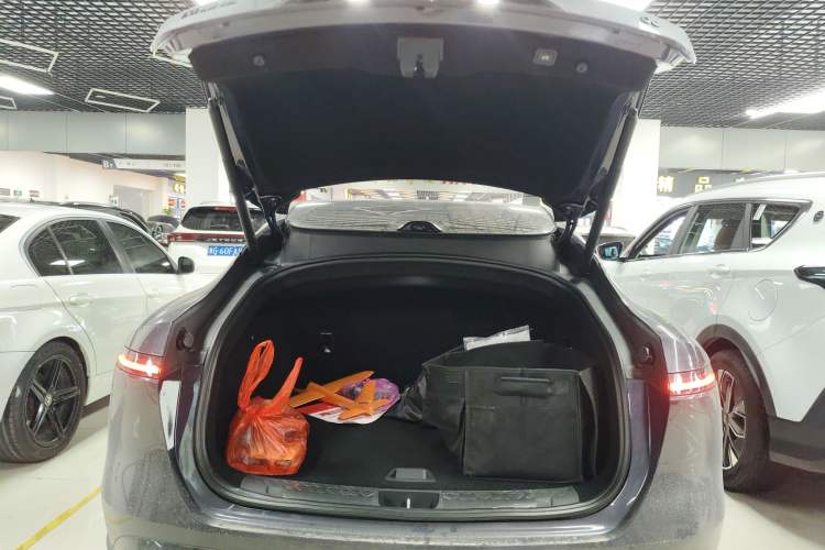 Used Avatr 06 2025 Ultra Pure Electric Edition Trunk