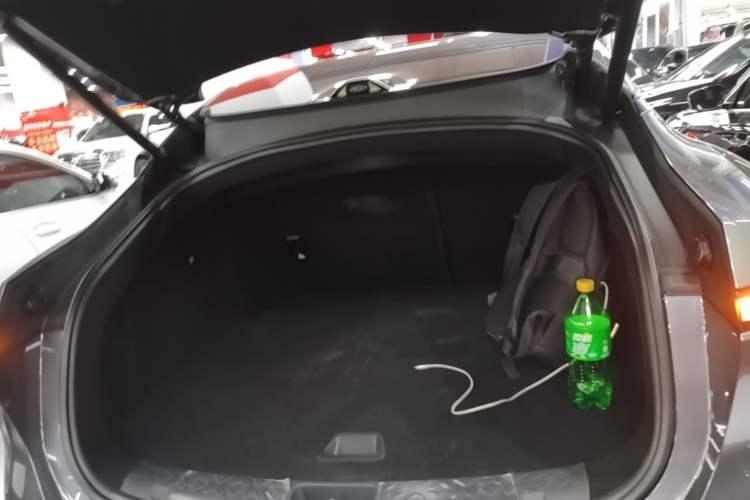 Used Avatr 06 2025 Ultra Pure Electric Edition Trunk
