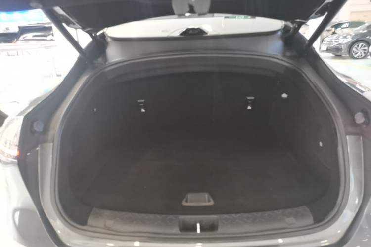 Used Avatr 06 2025 Ultra Pure Electric Edition Trunk