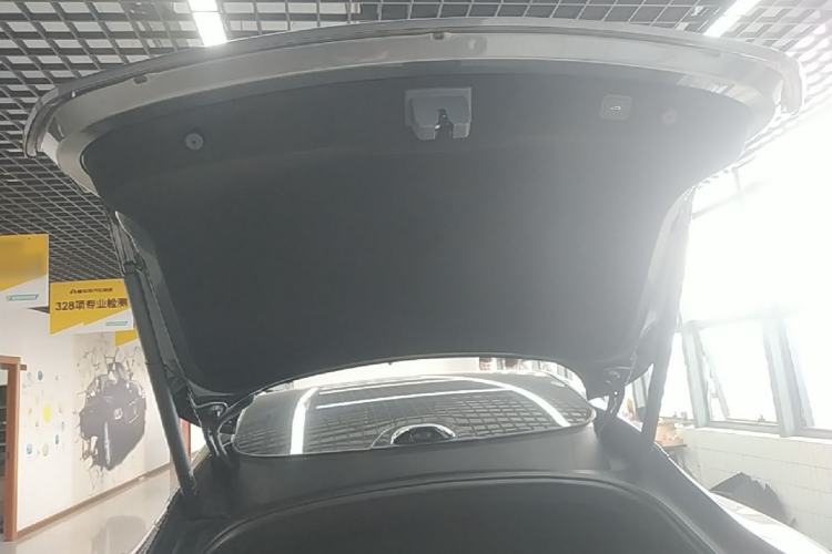 Used Avatr 06 2025 Ultra Pure Electric Edition Trunk
