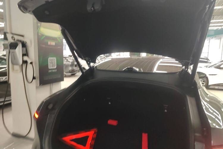 Used Avatr 06 2025 Max All-Electric Version Trunk