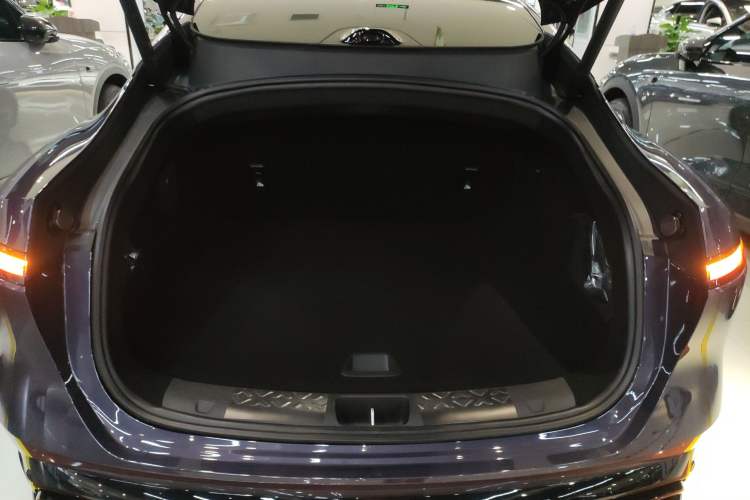 Used Avatr 06 2025 Ultra Pure Electric Edition Trunk
