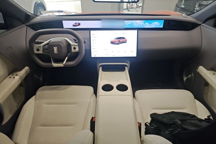 Used Avatr 06 2025 Pro Range-Extended Edition Center Console