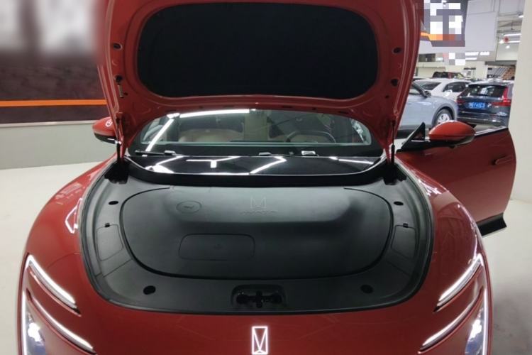Used Avatr 06 2025 Pro Range-Extended Edition Engine Bay