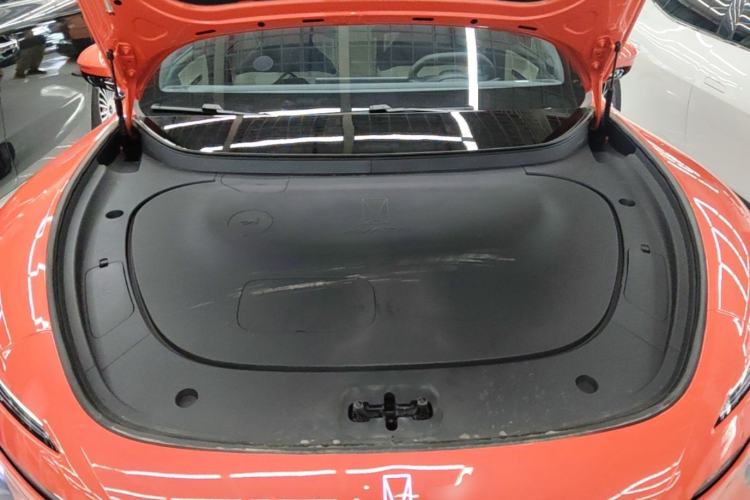 Used Avatr 06 2025 Pro Range-Extended Edition Engine Bay