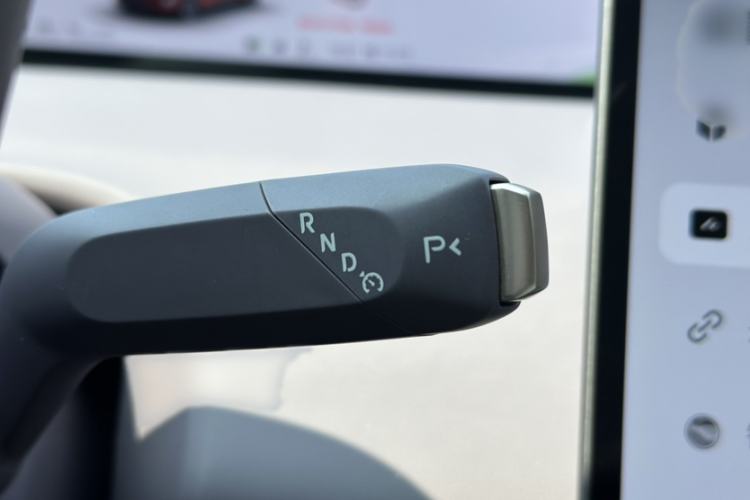 Used Avatr 06 2025 Pro Range-Extended Edition Gear Lever