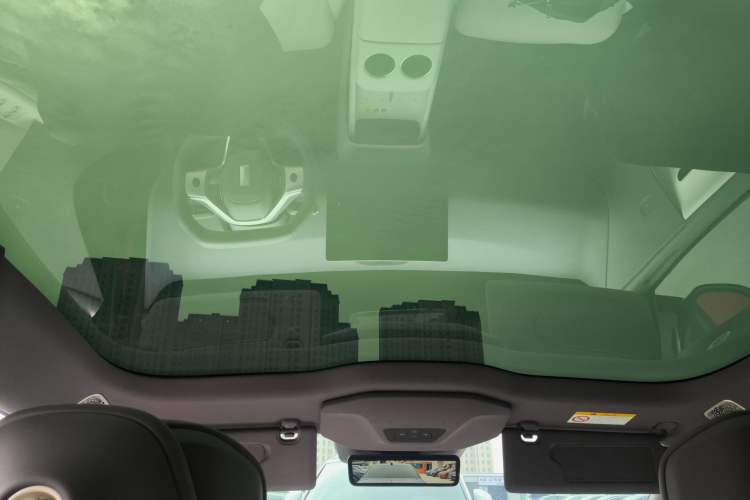 Used Avatr 06 2025 Pro Range-Extended Edition Headliner