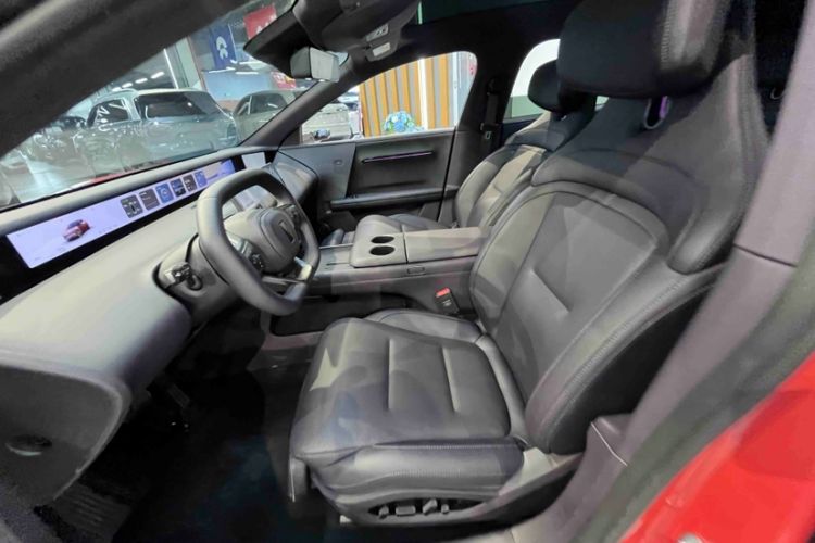 Used Avatr 06 2025 Ultra Pure Electric Edition Interior 1