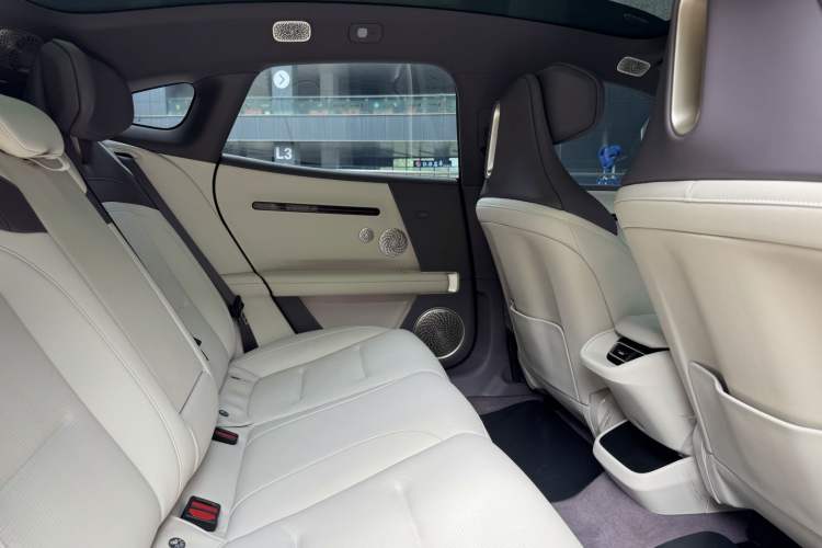 Used Avatr 06 2025 Pro Range-Extended Edition Interior 3