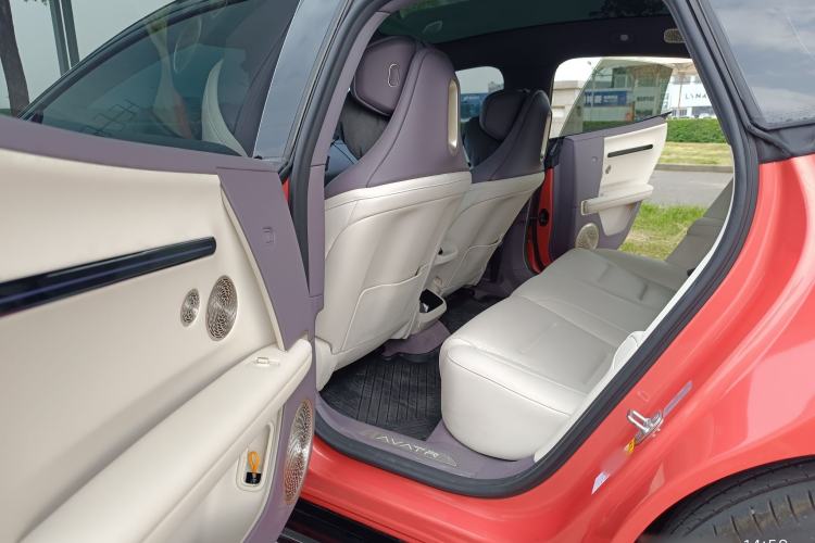 Used Avatr 06 2025 Pro Range-Extended Edition Interior 3