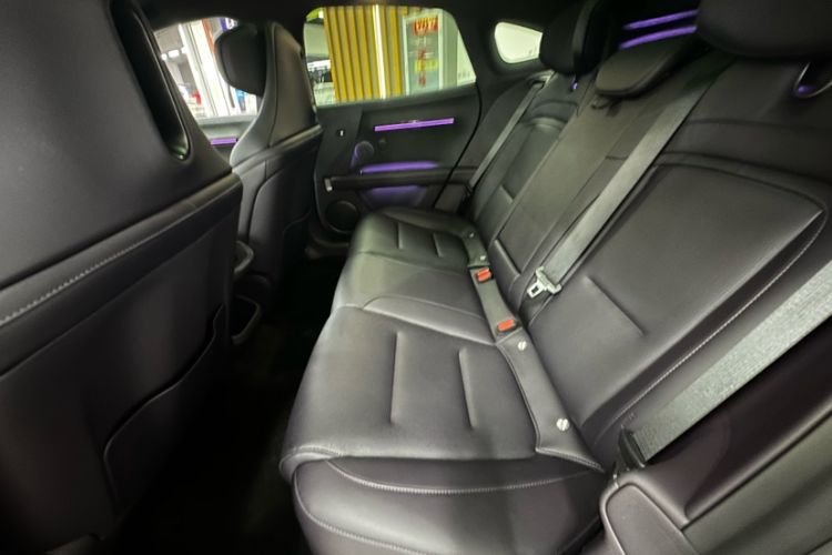 Used Avatr 06 2025 Ultra Pure Electric Edition Interior 5