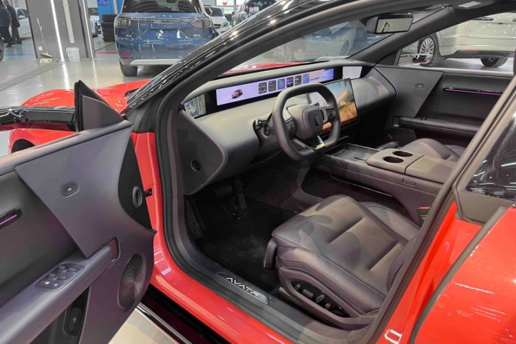 Used Avatr 06 2025 Ultra Pure Electric Edition Interior 6