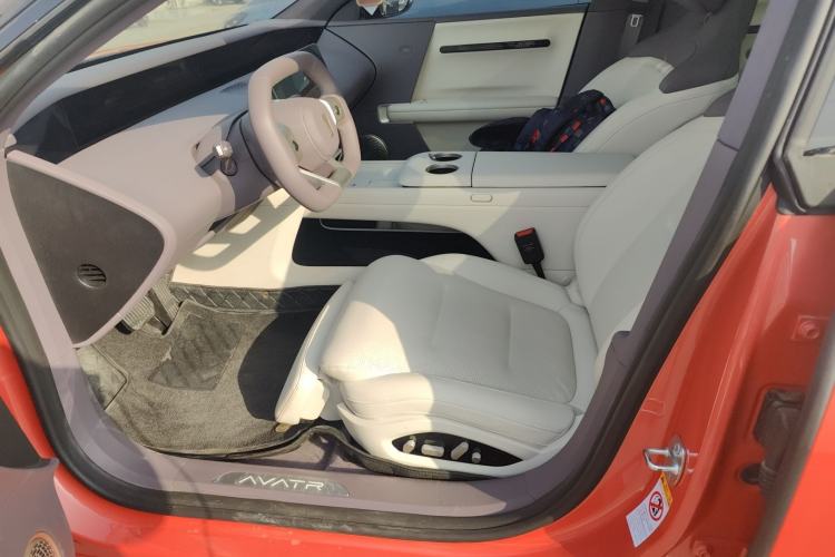 Used Avatr 06 2025 Pro Range-Extended Edition Left Front Seat
