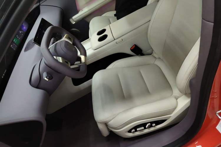 Used Avatr 06 2025 Pro Range-Extended Edition Left Front Seat