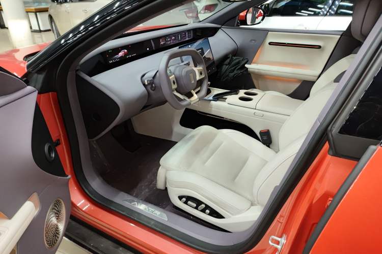 Used Avatr 06 2025 Pro Range-Extended Edition Left Front Seat