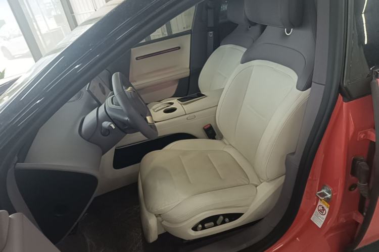 Used Avatr 06 2025 Pro Range-Extended Edition Left Front Seat