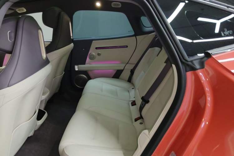 Used Avatr 06 2025 Pro Range-Extended Edition Left Rear Seat