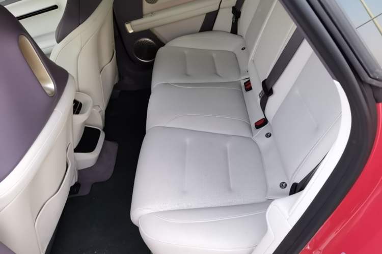 Used Avatr 06 2025 Pro Range-Extended Edition Left Rear Seat