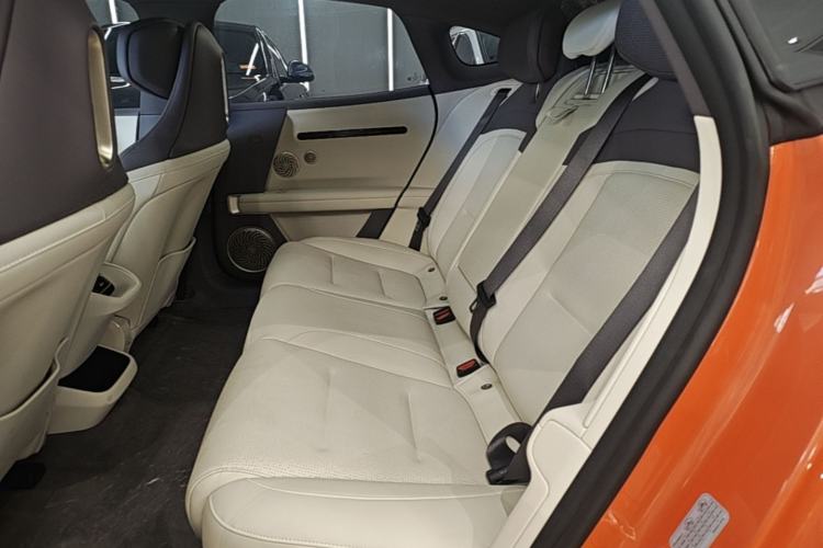 Used Avatr 06 2025 Pro Range-Extended Edition Left Rear Seat