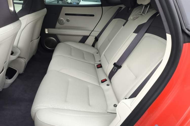 Used Avatr 06 2025 Pro Range-Extended Edition Left Rear Seat
