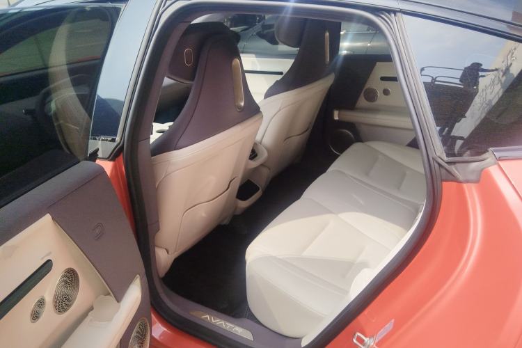 Used Avatr 06 2025 Pro Range-Extended Edition Left Rear Seat