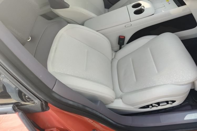 Used Avatr 06 2025 Pro Range-Extended Edition Right Front Seat