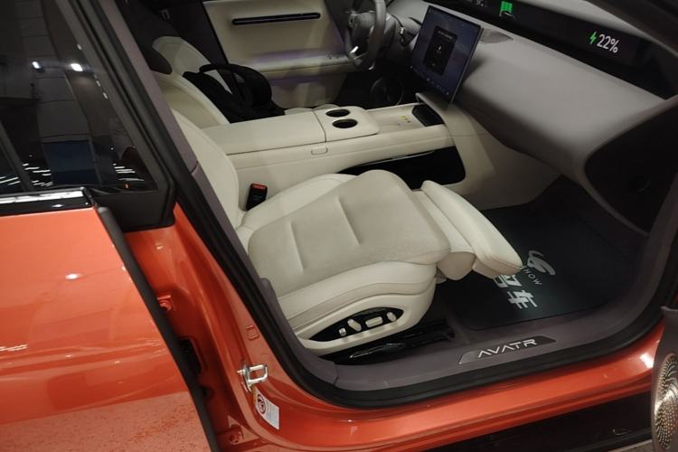 Used Avatr 06 2025 Pro Range-Extended Edition Right Front Seat