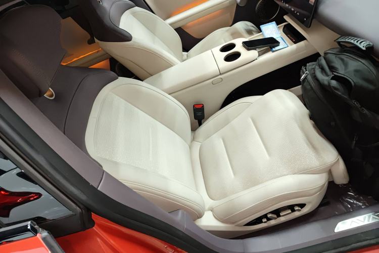 Used Avatr 06 2025 Pro Range-Extended Edition Right Front Seat