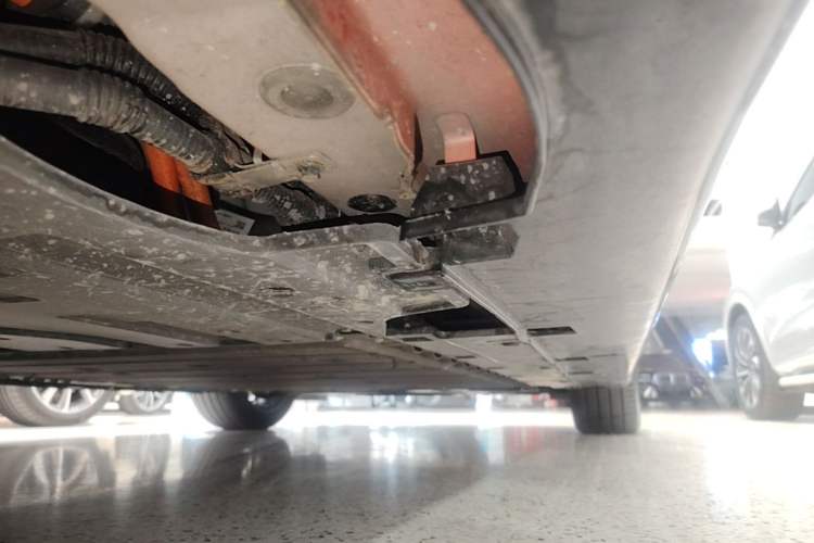 Used Avatr 06 2025 Pro Range-Extended Edition Right Side Sill