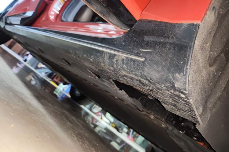 Used Avatr 06 2025 Pro Range-Extended Edition Right Side Sill