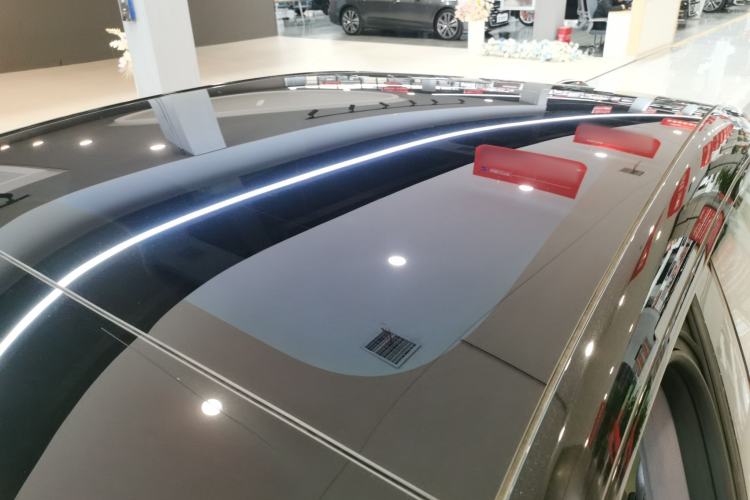 Used Avatr 06 2025 Pro Range-Extended Edition Roof