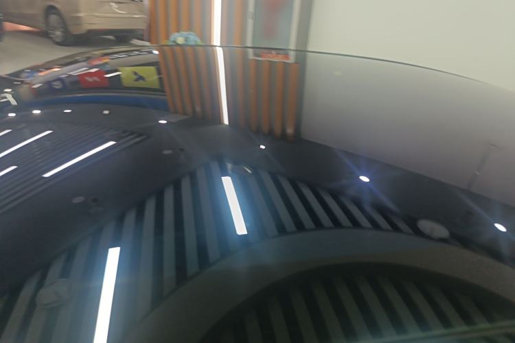 Used Avatr 06 2025 Ultra Pure Electric Edition Roof