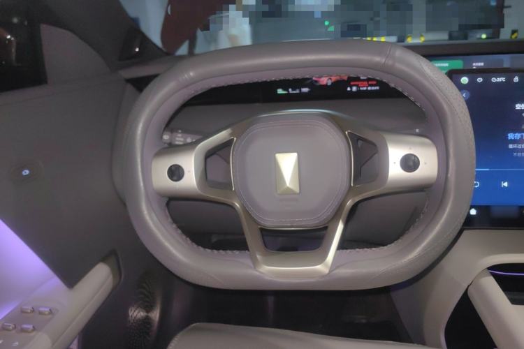 Used Avatr 06 2025 Max All-Electric Version Steering Wheel